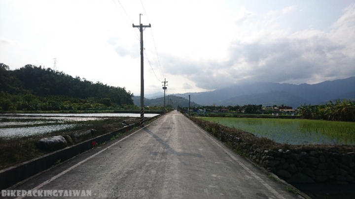 『BikepackingTaiwan 陪你玩台灣』 - 芃芃溪野溪溫泉