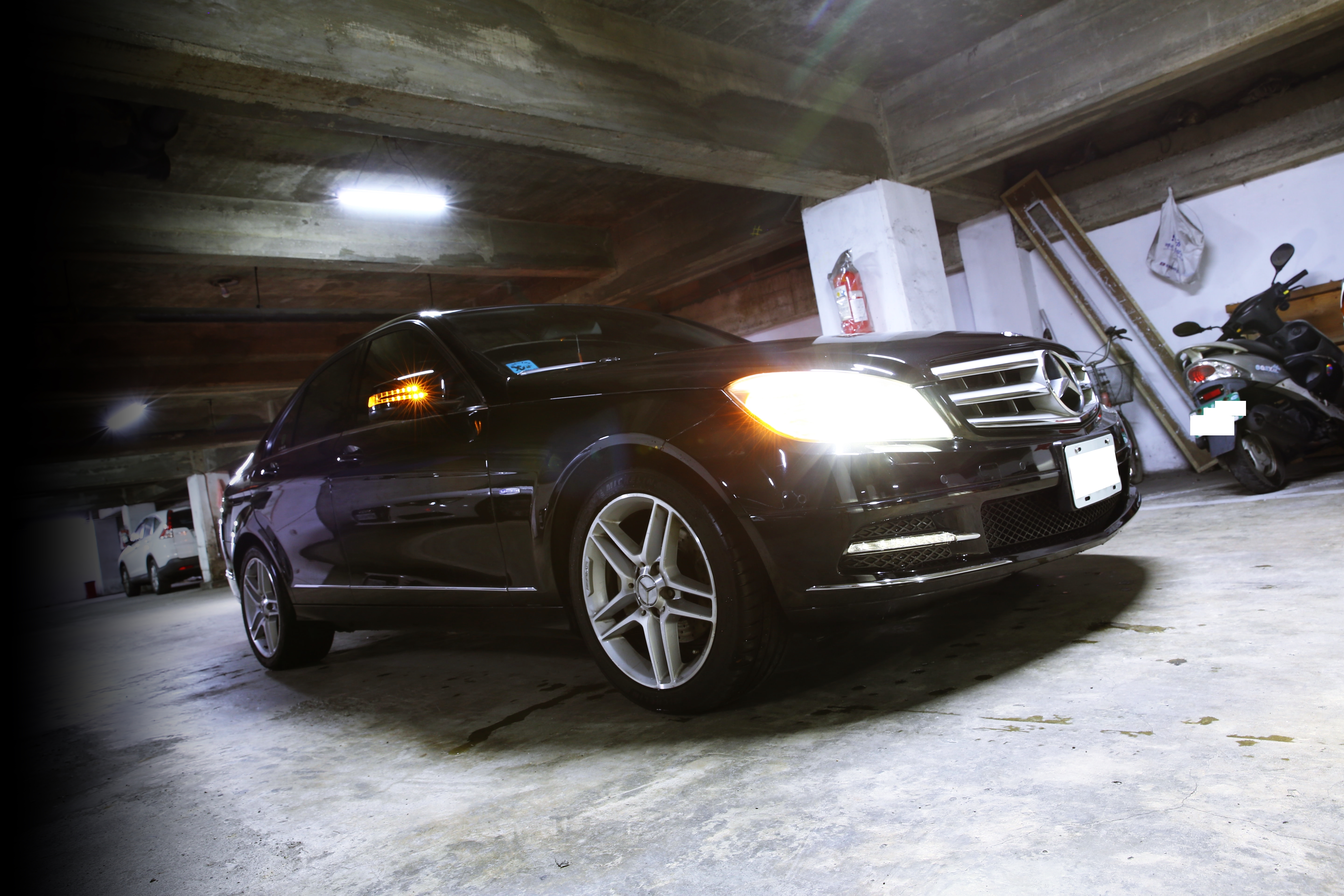 【開箱&心得分享】美形之選-Mercedes-Benz C250 AMG Line