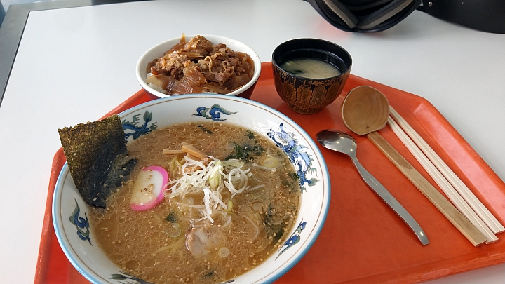 2018/3/21-3/25 走走跌跌,札幌 初滑雪板(朝里川雪場、札幌國際雪場)