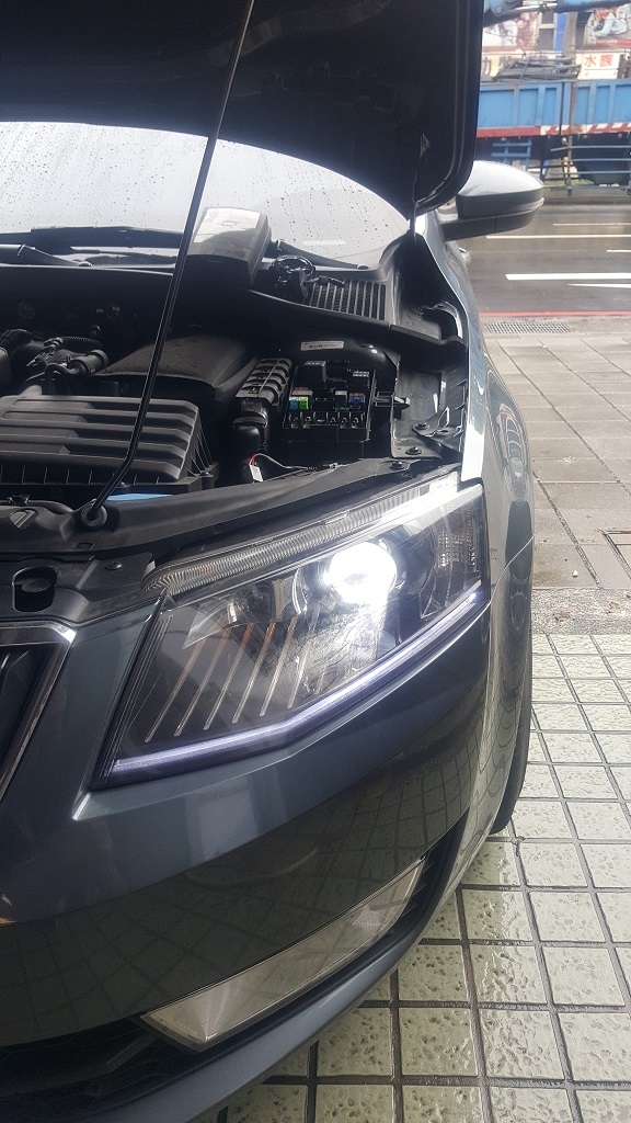 PHILIPS X-treme Ultinon LED(H7)安裝&使用心得分享