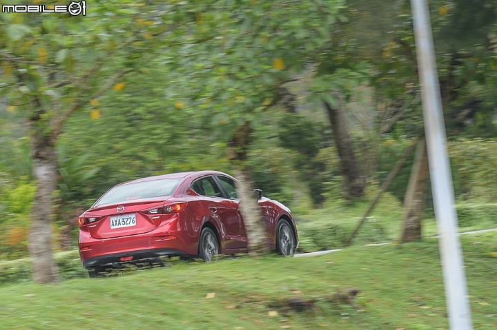 新年式Mazda 3四門旗艦版 主動式巡航終於上身