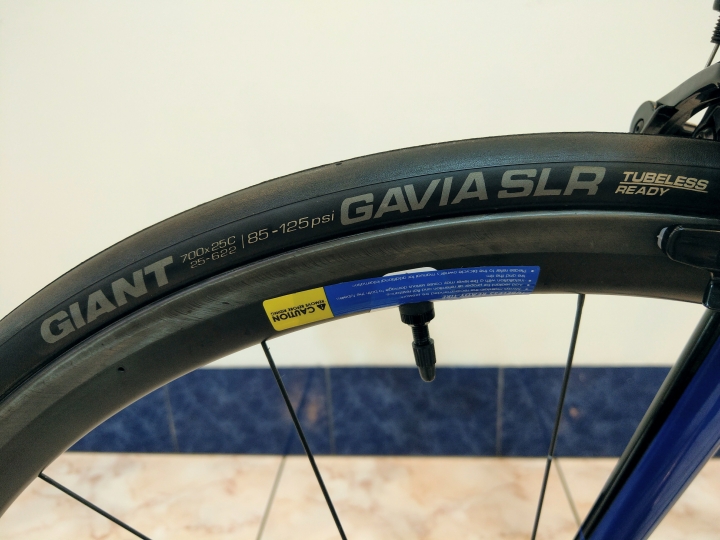 【簡單開箱】GIANT TCR ADVANCED SL 1-DURA ACE （更:國旗姓名貼）