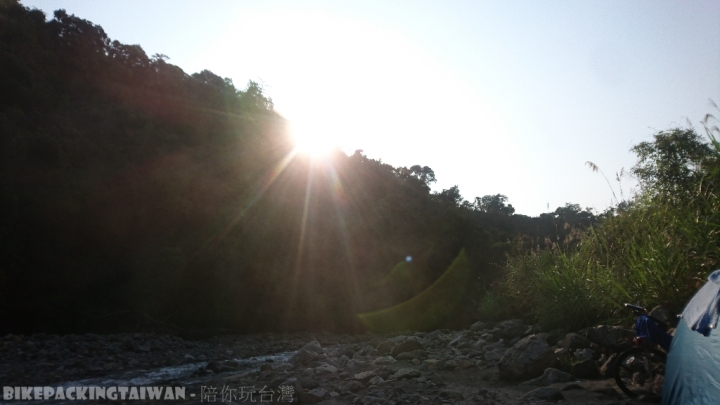 『BikepackingTaiwan 陪你玩台灣』 - 芃芃溪野溪溫泉