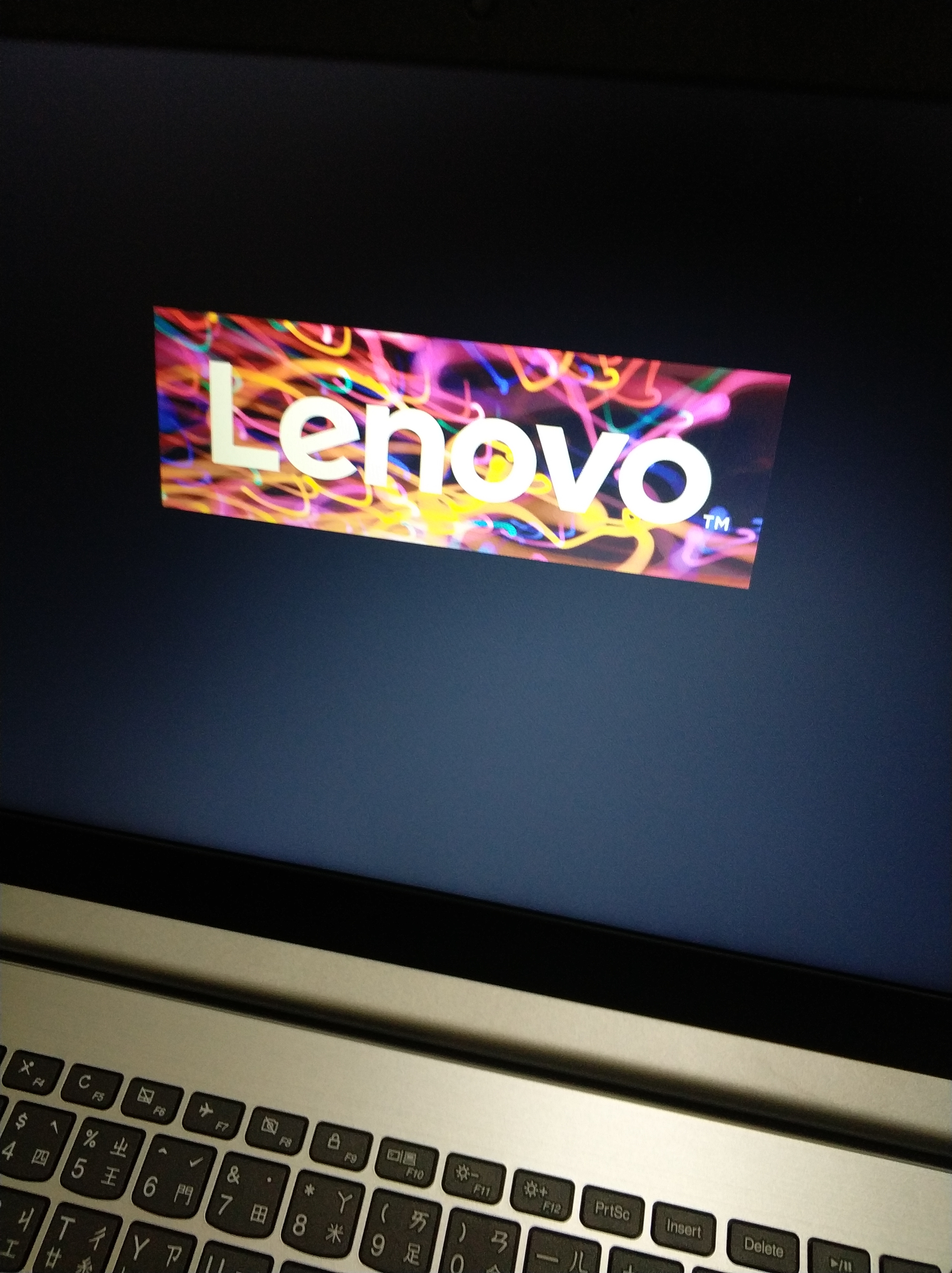 【小宅開箱】【閒聊】lenovo IdeaPad 320 高CP值得"第八代"處理器 筆電