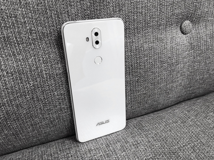 ASUS ZenFone 5Q簡易開箱+實拍