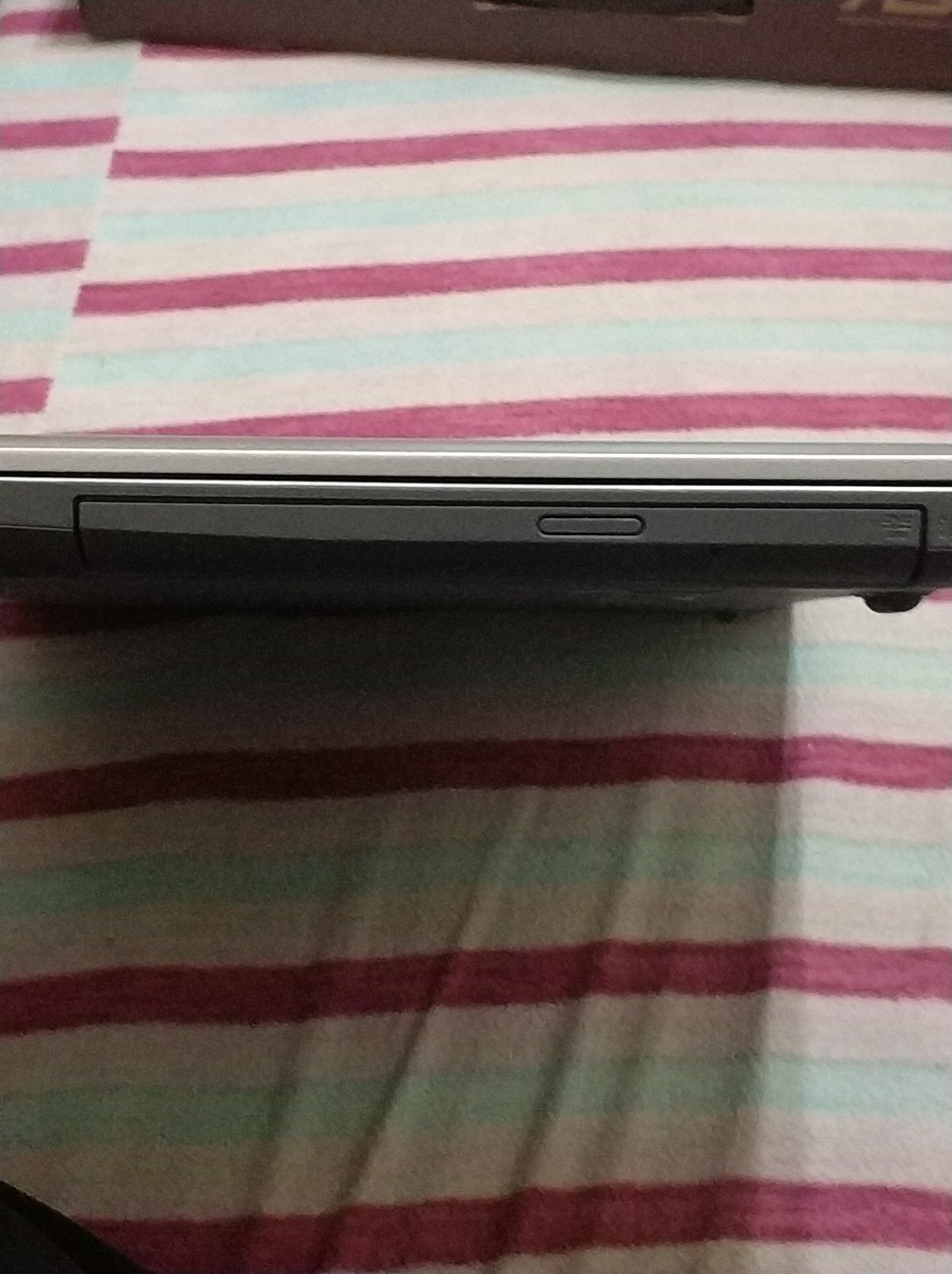 【小宅開箱】【閒聊】lenovo IdeaPad 320 高CP值得"第八代"處理器 筆電