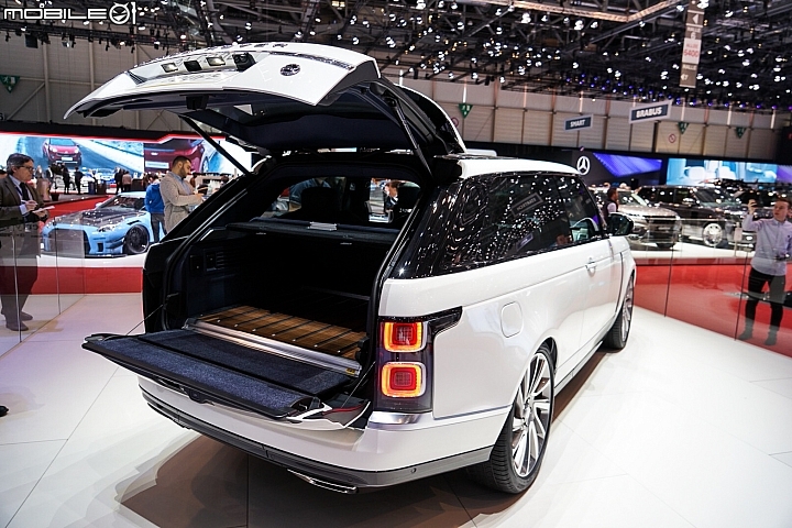 【日內瓦車展】豪華三門旗艦回歸！Land Rover Range Rover SV Coupe限量登場！