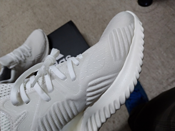 Adidas Alphabounce Beyond M 潮跑鞋 不專業簡單開箱
