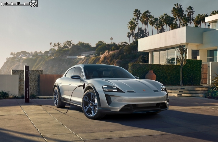 深藏百年的原力終於覺醒 Porsche Mission E Cross Turismo