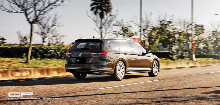 --中堅雙雄-- VW Passat Variant 380 TSI R-Line Performance & Sedan 330 TSI 連袂登場分享