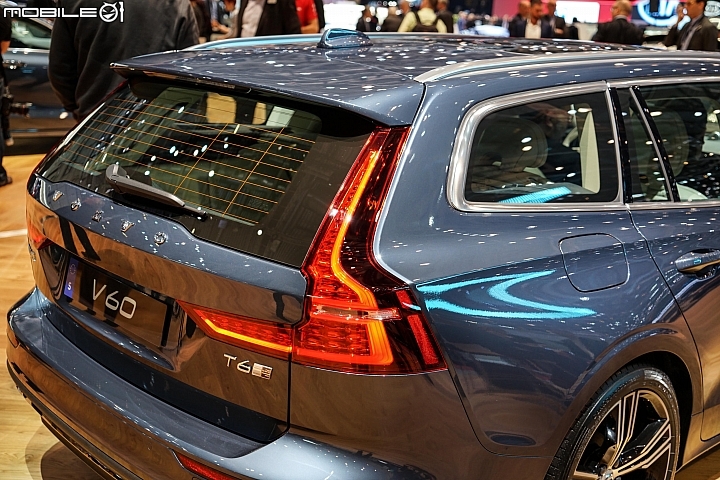 【日內瓦車展】不只是顏值高而已，Volvo新一代V60實車搶先看！