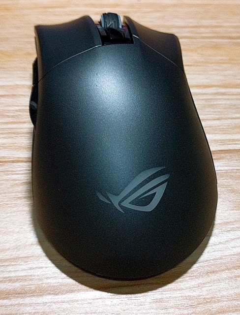 內外兼具，無懈可擊ASUS ROG Gladius II 滑鼠輕開箱~