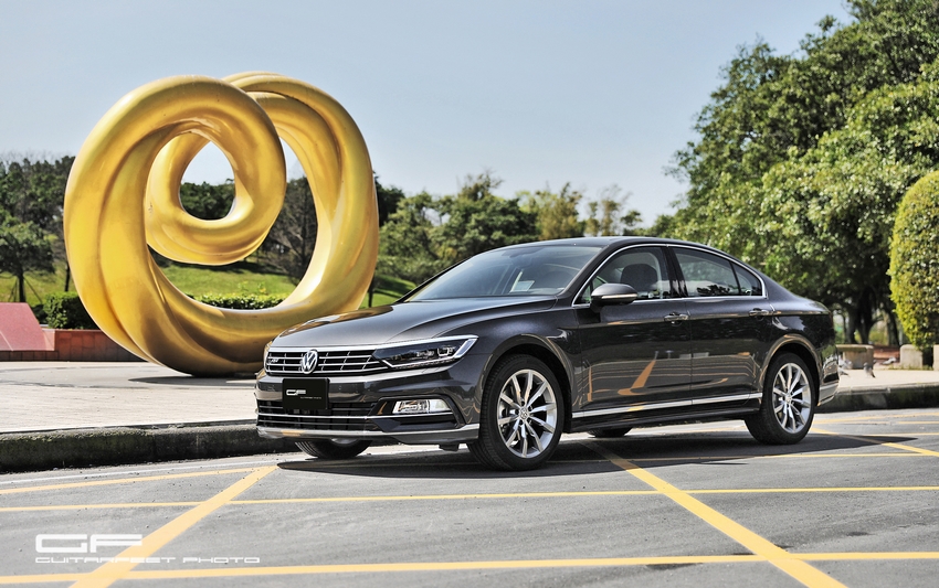 --中堅雙雄-- VW Passat Variant 380 TSI R-Line Performance & Sedan 330 TSI 連袂登場分享