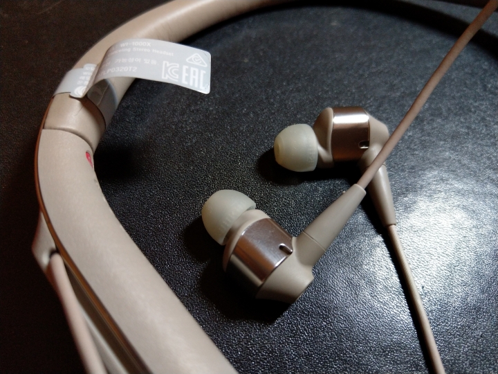 想買 SONY WI-1000X 的人 , 請三思(含故障心得)