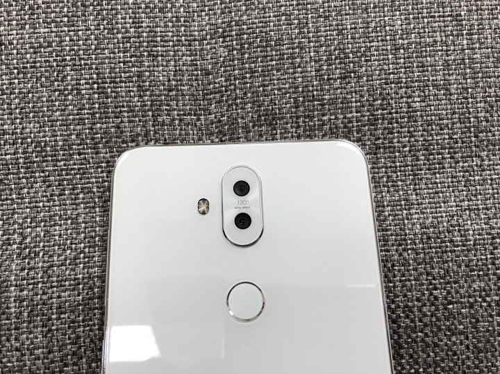 ASUS ZenFone 5Q簡易開箱+實拍
