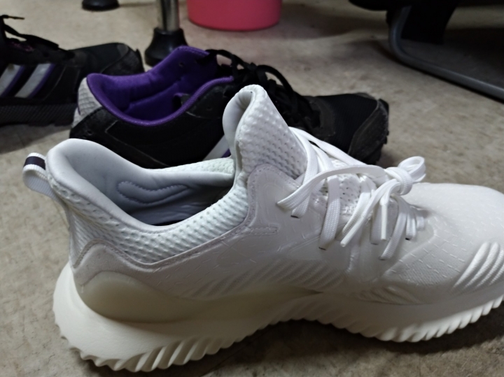 Adidas Alphabounce Beyond M 潮跑鞋  不專業簡單開箱