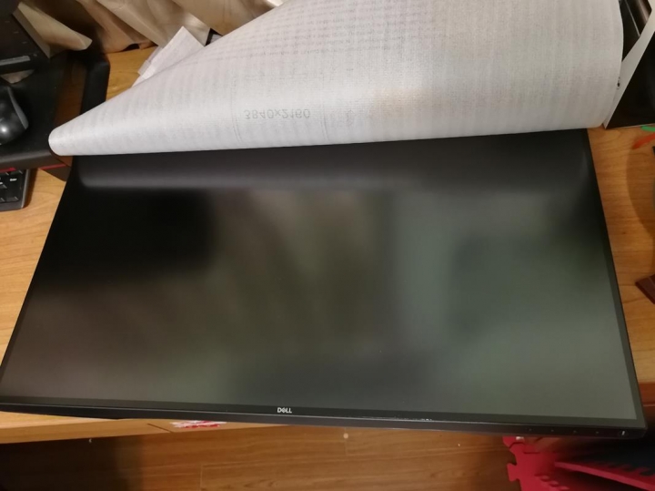亞馬遜購入DELL U2718Q 4K螢幕分享
