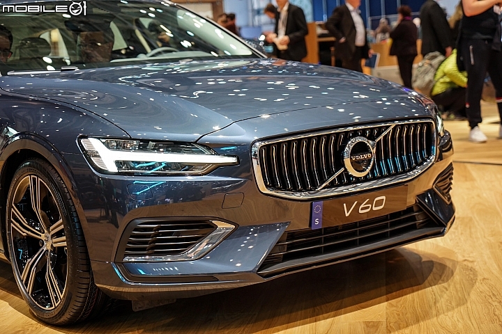 【日內瓦車展】不只是顏值高而已，Volvo新一代V60實車搶先看！