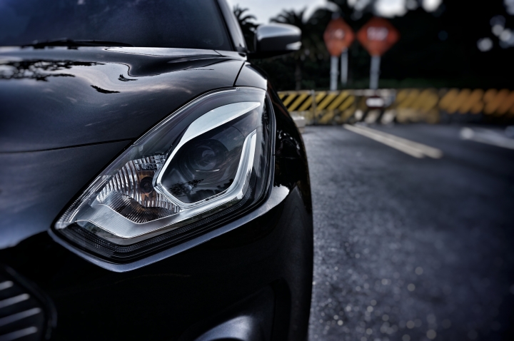Suzuki All New SWIFT 1.0【身.輕.如.燕】不專業開箱(心得分享)