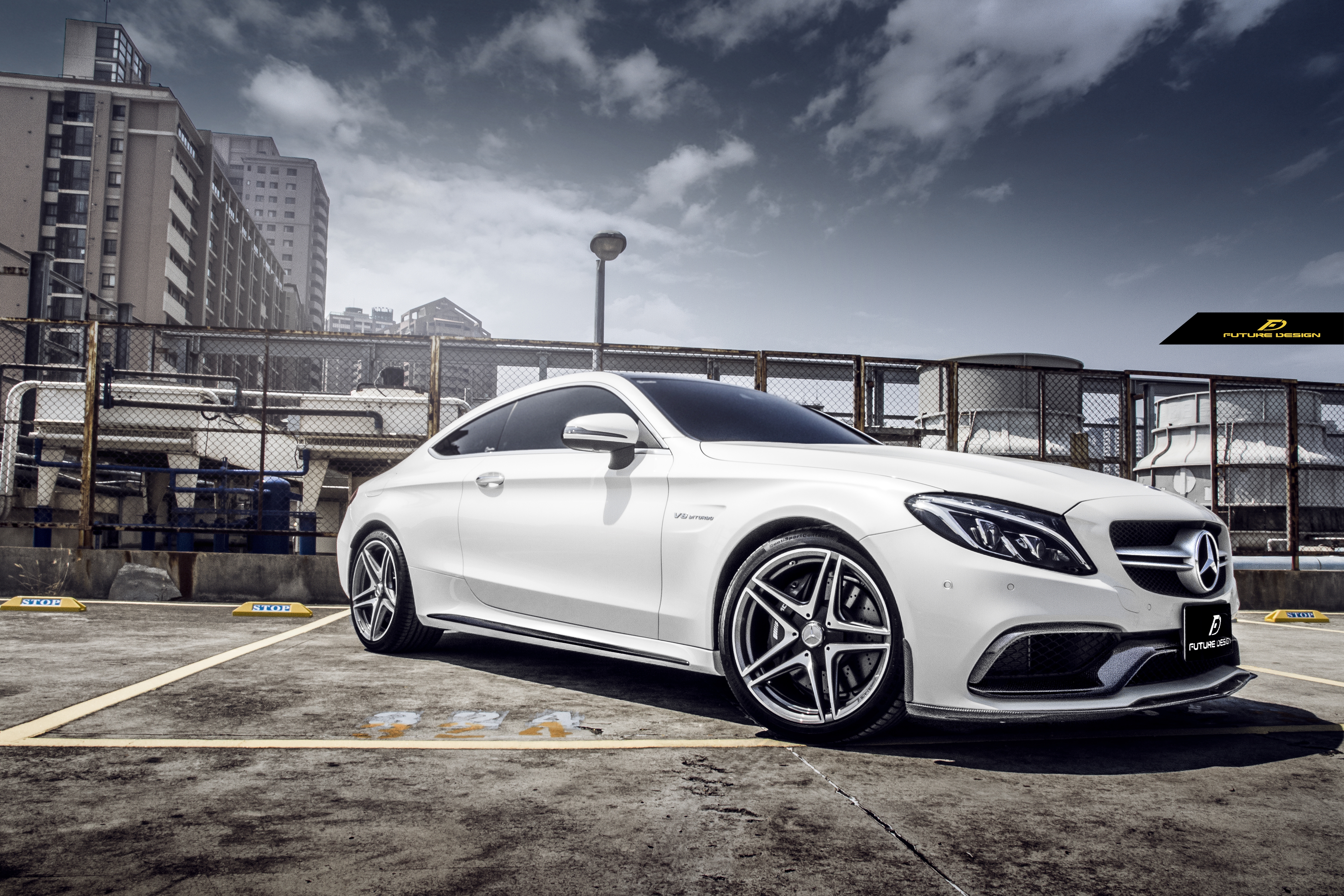 來自V8的咆哮 - Mercedes-AMG W205 C63 Coupe