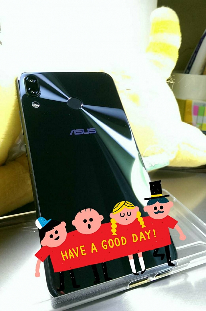 Asus Zenfone5 (2018) ZE620KL 開箱×入塵