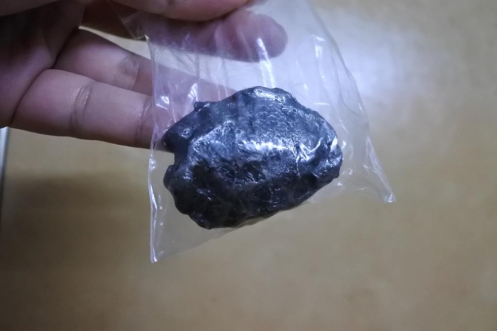 各類水晶與隕石等逸品,陸續更新中,歡迎貼圖和心得交流
