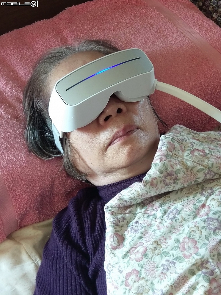 小宅告別乾酸澀,Aurai水波式按摩眼罩,冷敷熱敷眼部舒壓親身體驗