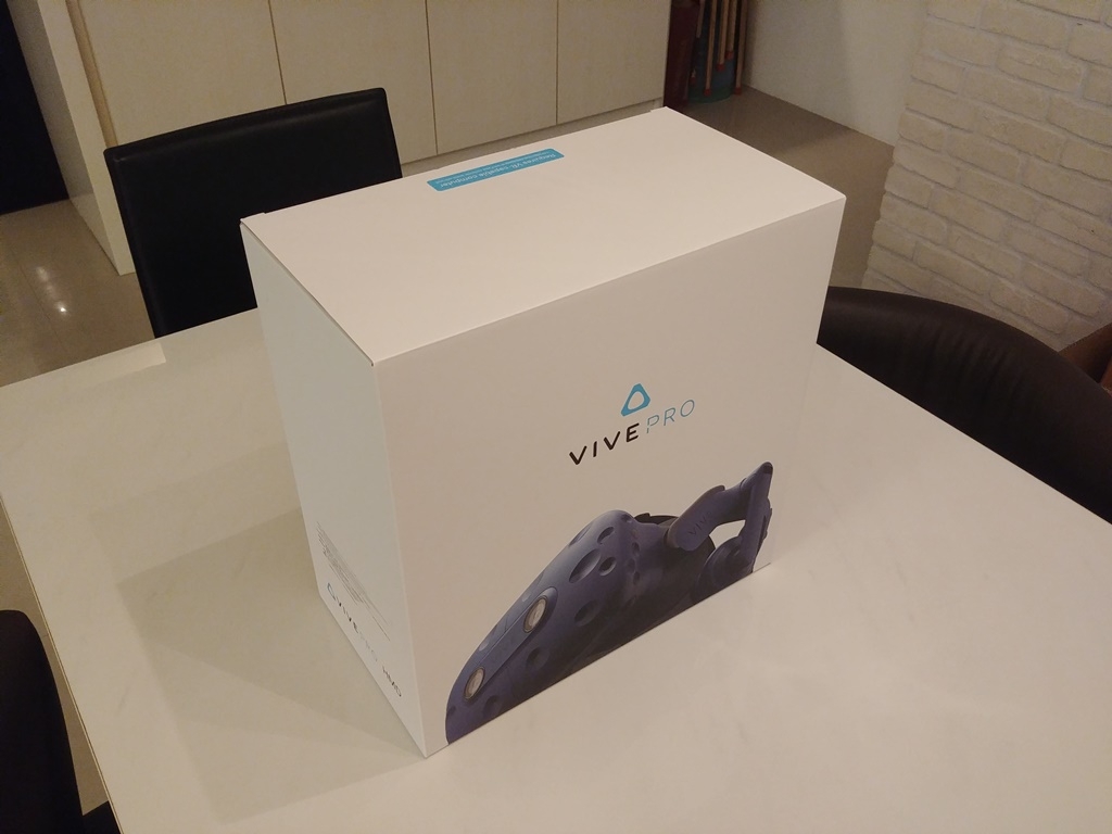 HTC VIVE Pro 開箱＆心得