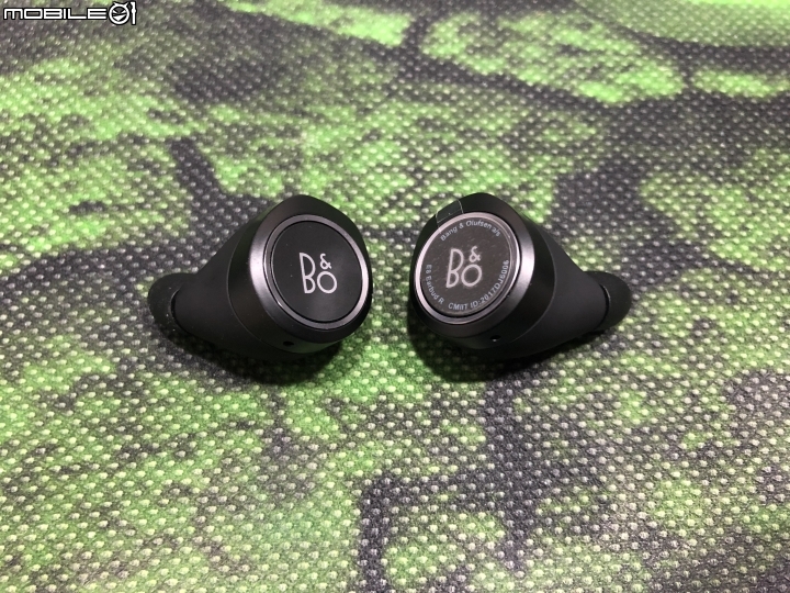 最時尚的真.無線耳機 B&O E8 開箱 -
