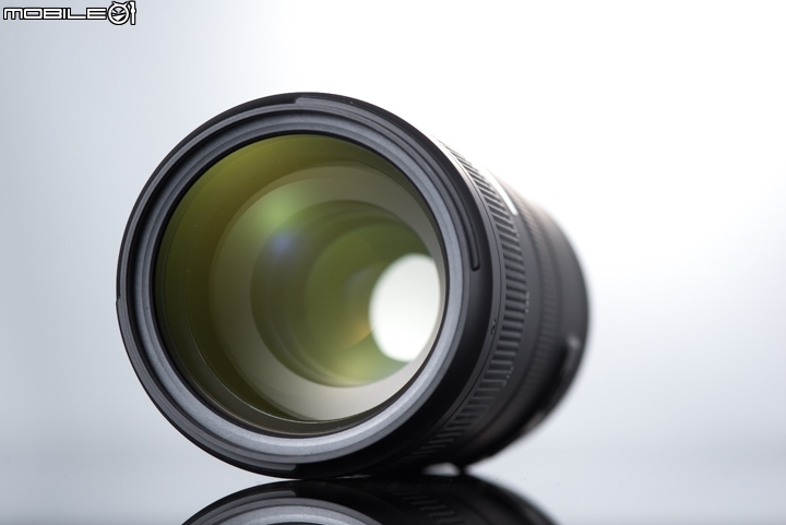 Tamron 70-210mm f/4 Di VC USD (A034),沒有光圈撥桿的電磁式光圈 Tamron 70-210mm f/4 Di VC USD (A034),沒有光圈撥桿的電磁式光圈