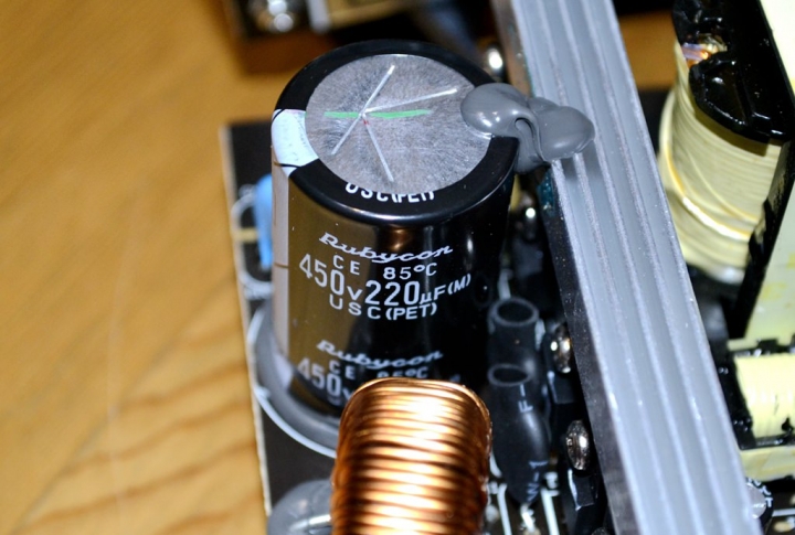 全漢 黑爵士II Hydro GE 450W 金牌電源供應器 開箱測試分享
