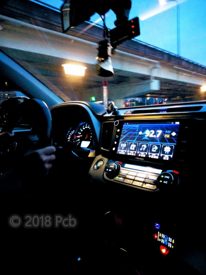 4/11更新..全志T3 10吋 Android 7.1 RAV4專用機