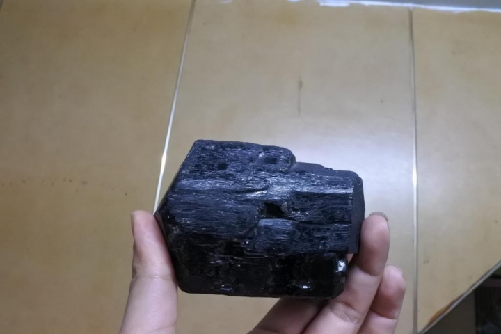 各類水晶與隕石等逸品,陸續更新中,歡迎貼圖和心得交流