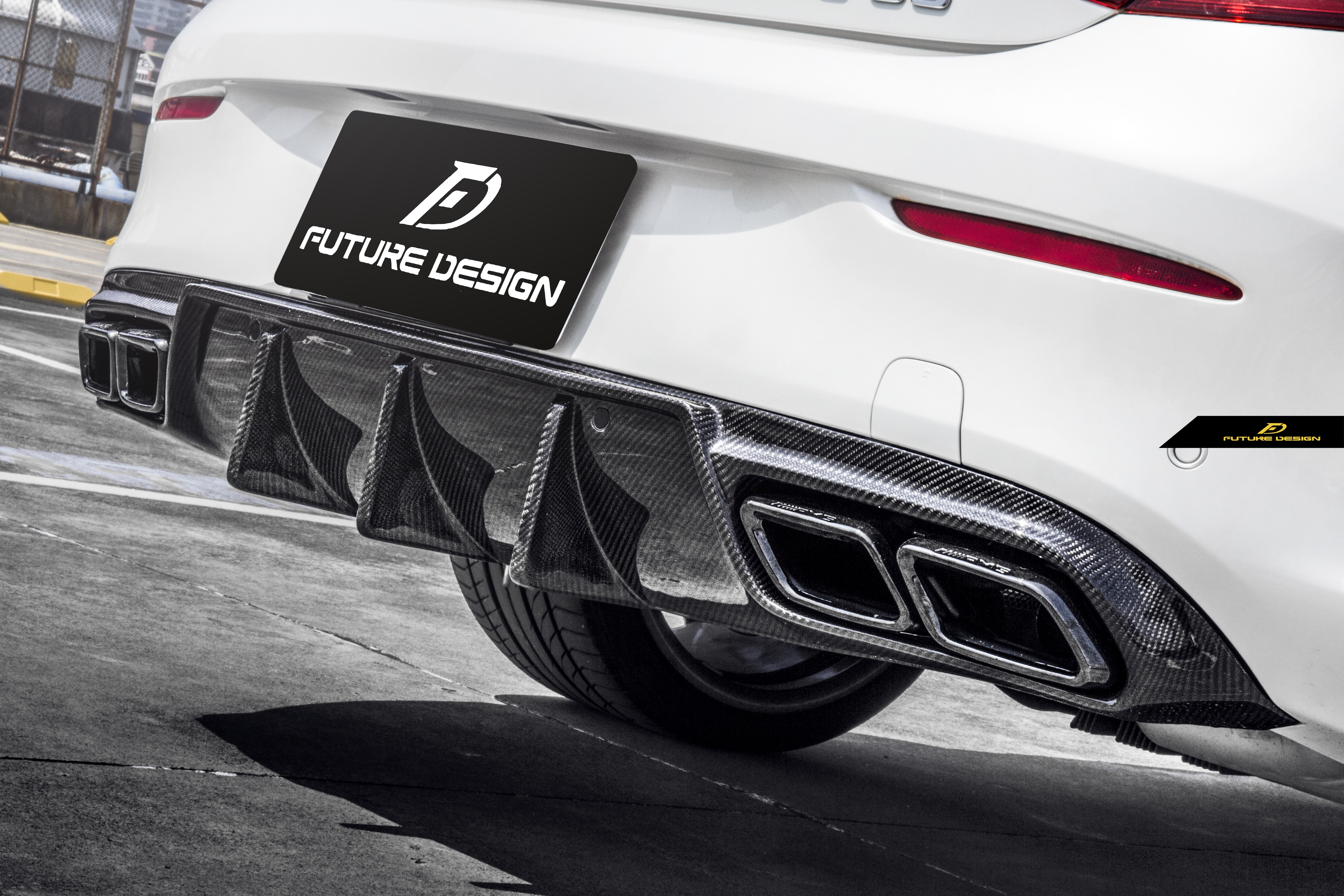 來自V8的咆哮 - Mercedes-AMG W205 C63 Coupe