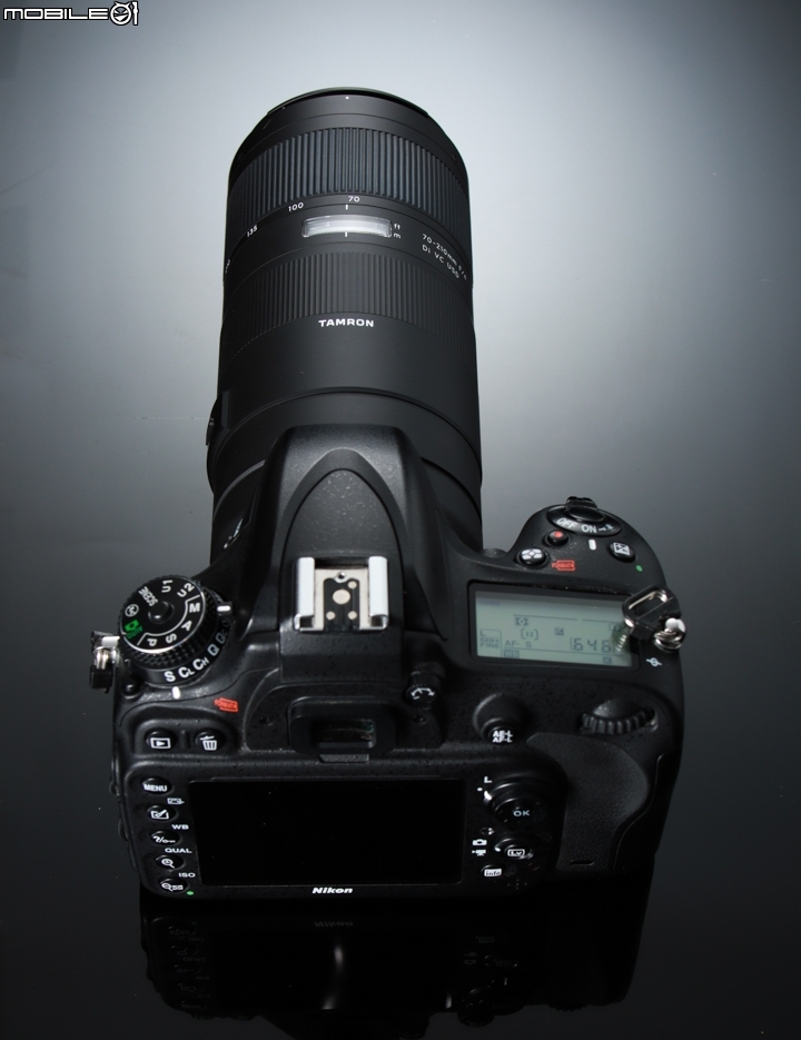 Tamron 70-210mm f/4 Di VC USD (A034),Nikon D610與A034都一樣是850公克 Tamron 70-210mm f/4 Di VC USD (A034),Nikon D610與A034都一樣是850公克