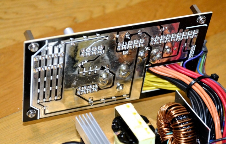 全漢 黑爵士II Hydro GE 450W 金牌電源供應器 開箱測試分享