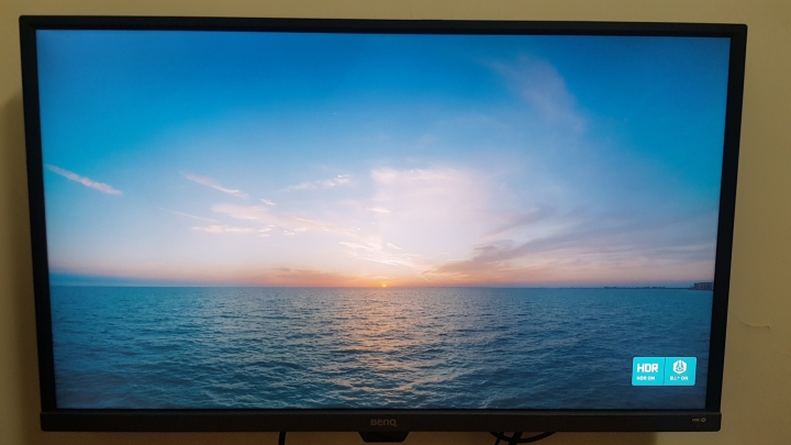 BenQ ew3270u 大電視換小螢幕 保護眼睛衝一台