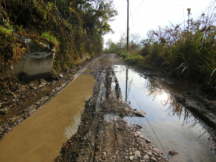 不輸給力行慘道的支線－［佳陽－翠巒產業道路］