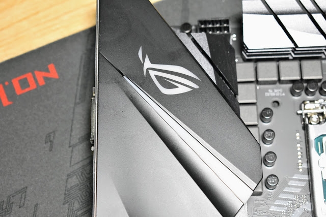 ASUS ROG STRIX B360-F GAMING主機板 輕開箱~