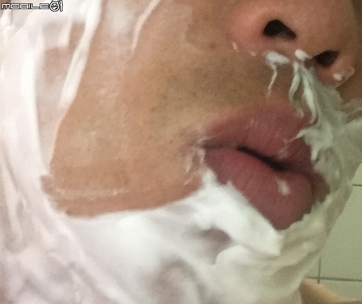 【試用】告別鬍渣男《舒適水次元5辨型刮鬍刀》男人就應該有鬍子,型男就應當有一把這樣的刀~