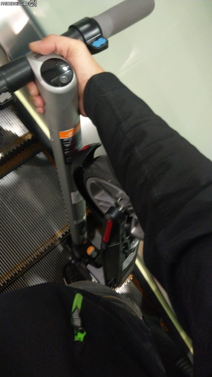 Ninebot Kick Scooter ES2(國際運動版)簡易開箱