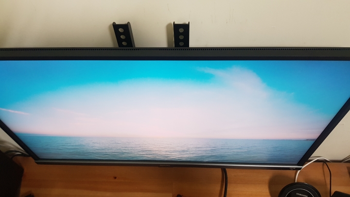 BenQ ew3270u 大電視換小螢幕 保護眼睛衝一台