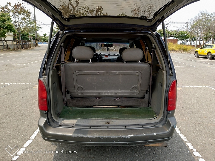 1996年Nissan Quest美規正七人座休旅車不專業關箱文