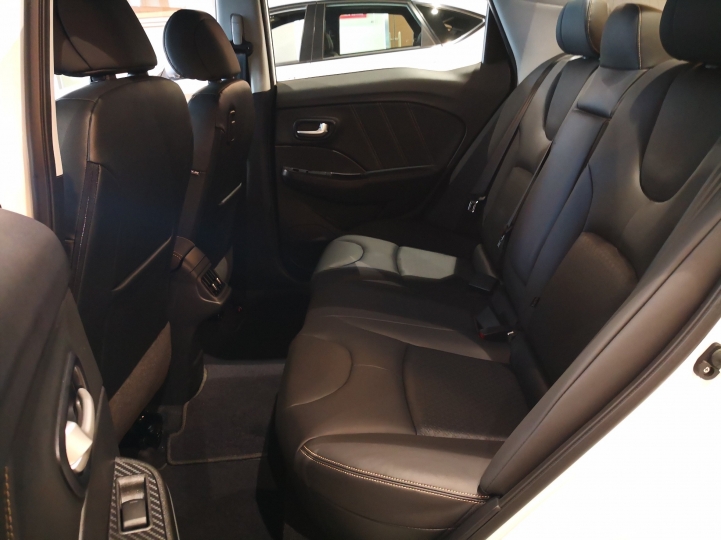 初賞S3、VIOS、ESCORT賞車分享,給點建議吧