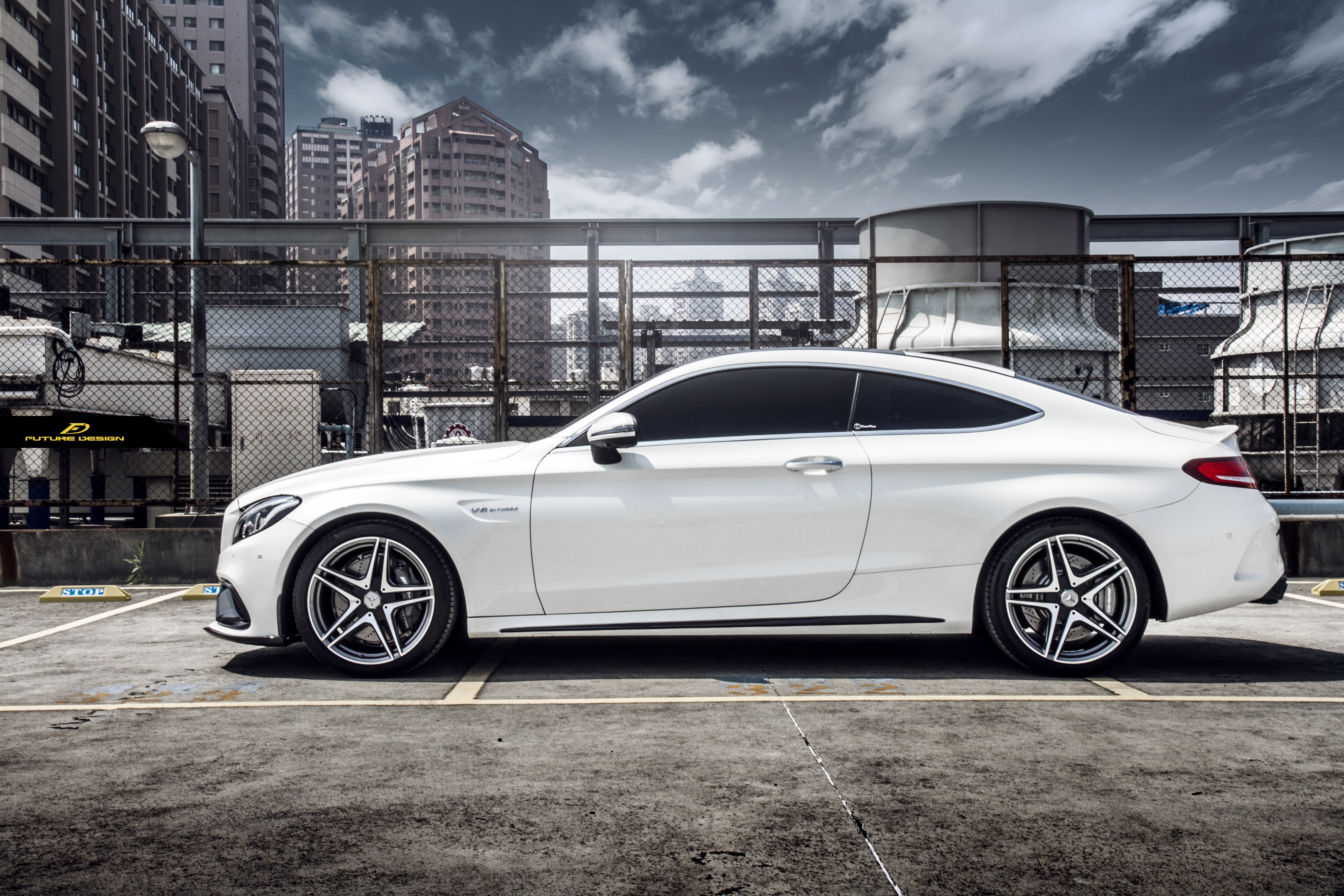 來自V8的咆哮 - Mercedes-AMG W205 C63 Coupe