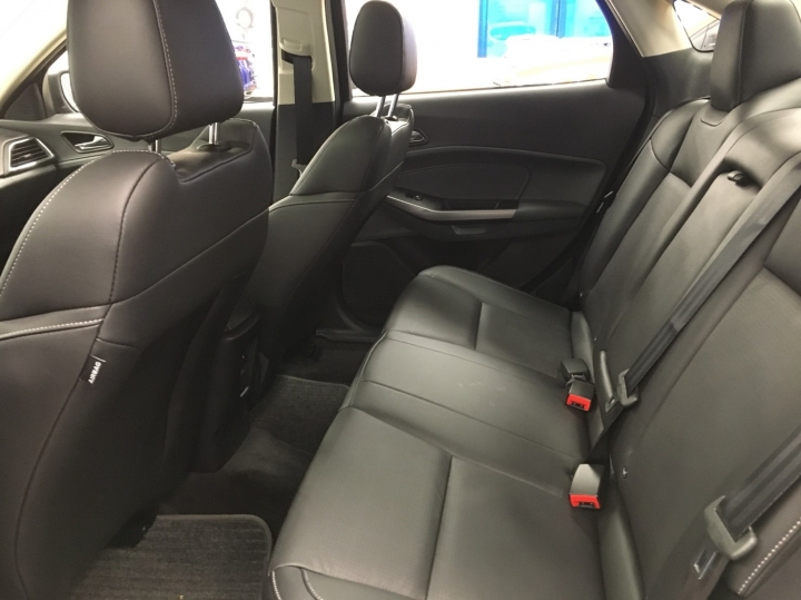 初賞S3、VIOS、ESCORT賞車分享,給點建議吧