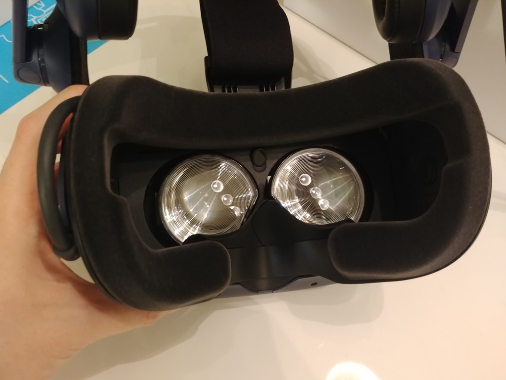 HTC VIVE Pro 開箱＆心得