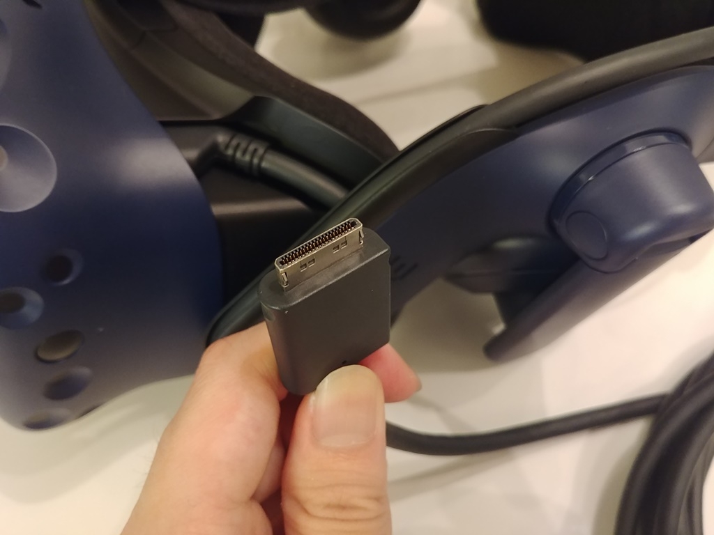 HTC VIVE Pro 開箱&心得