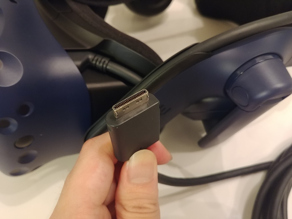 HTC VIVE Pro 開箱＆心得