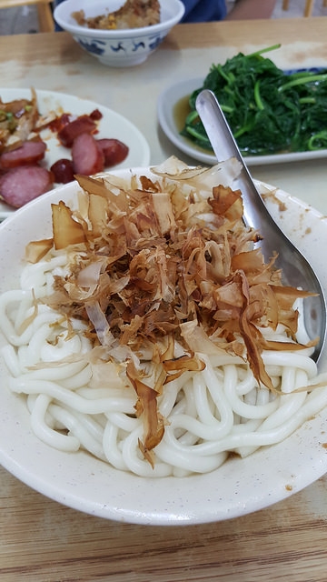 兩天一夜台東出差,一桶油來回....